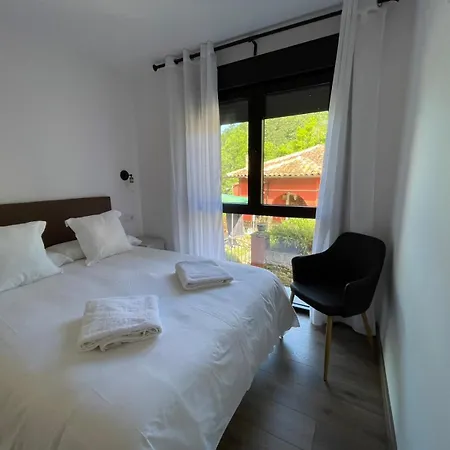 Holiday home La Corrolada De Ana Debodes